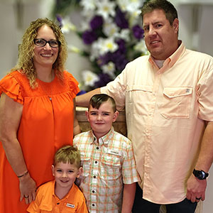 Photo of Hannah Casey and her family